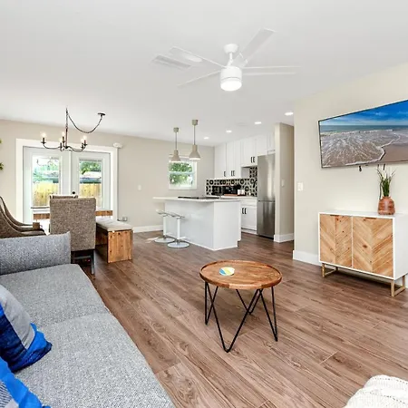 Modern Vacation Home 3Br 1Bth Close To Gulf Beach